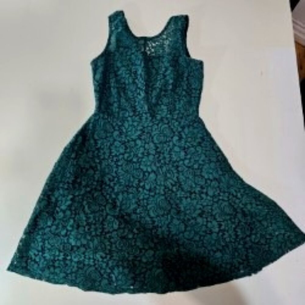 Extra Small Green Sleeveless Dress